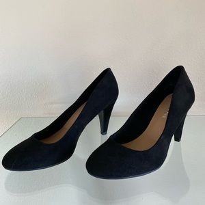 Black Suede Sun + Stone 7.5 Little Pump Heels